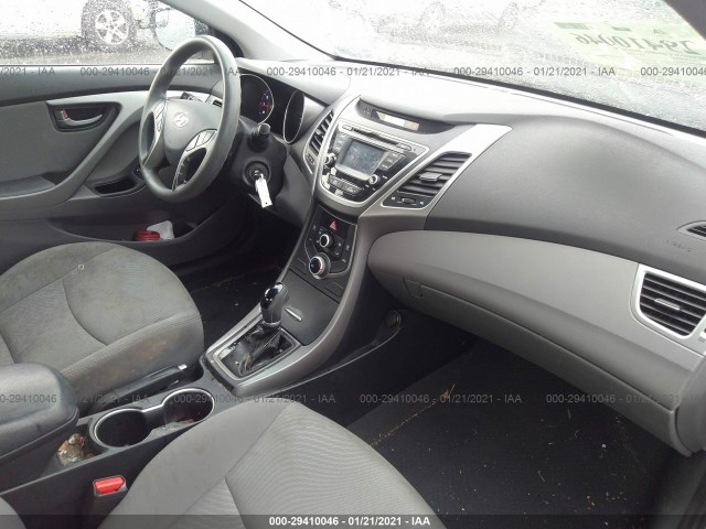 Photo 4 VIN: 5NPDH4AE9FH595101 - HYUNDAI ELANTRA 