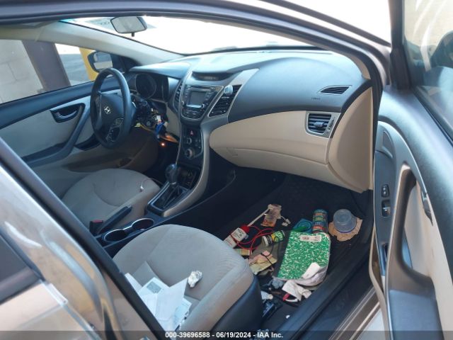 Photo 4 VIN: 5NPDH4AE9FH617131 - HYUNDAI ELANTRA 