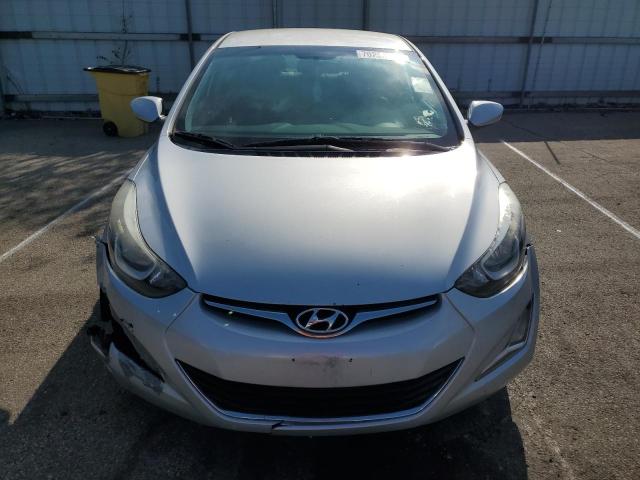 Photo 4 VIN: 5NPDH4AE9FH618375 - HYUNDAI ELANTRA SE 