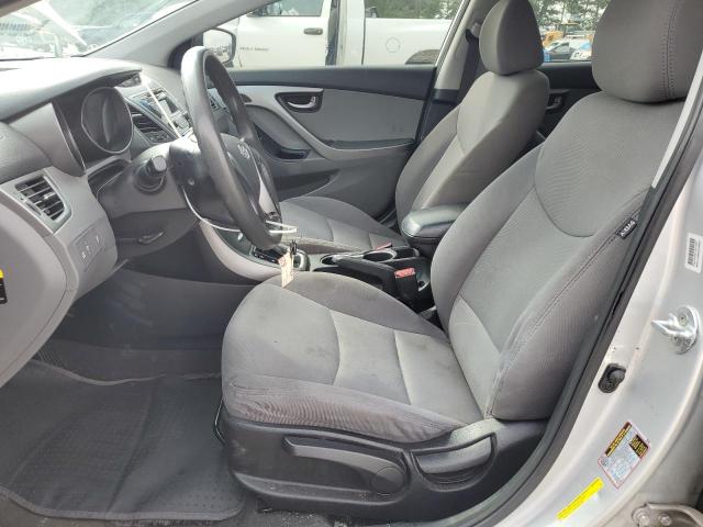 Photo 6 VIN: 5NPDH4AE9FH620613 - HYUNDAI ELANTRA SE 