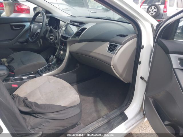 Photo 4 VIN: 5NPDH4AE9FH627948 - HYUNDAI ELANTRA 