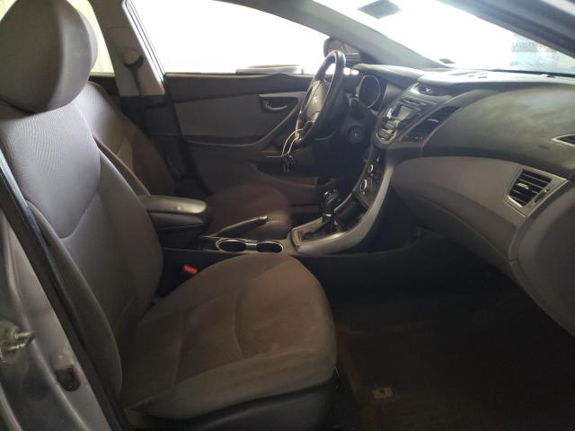 Photo 4 VIN: 5NPDH4AE9FH635709 - HYUNDAI ELANTRA SE 