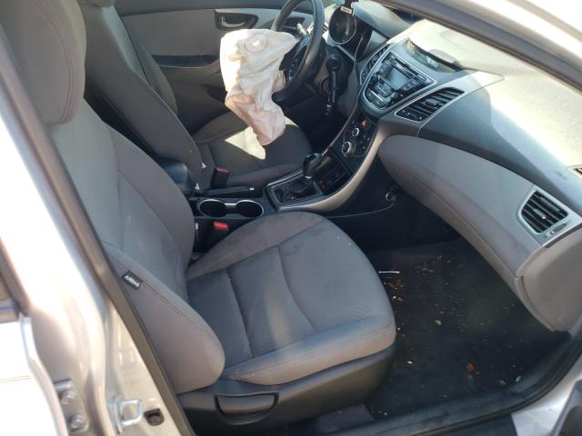 Photo 4 VIN: 5NPDH4AE9FH640327 - HYUNDAI ELANTRA SE 