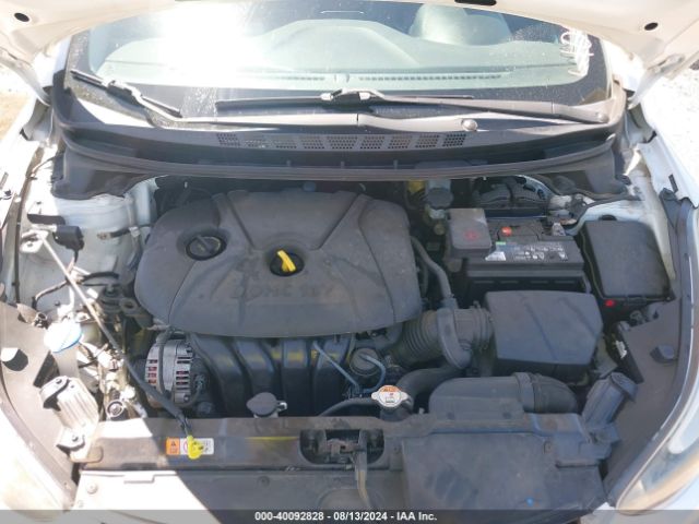 Photo 9 VIN: 5NPDH4AE9FH641168 - HYUNDAI ELANTRA 