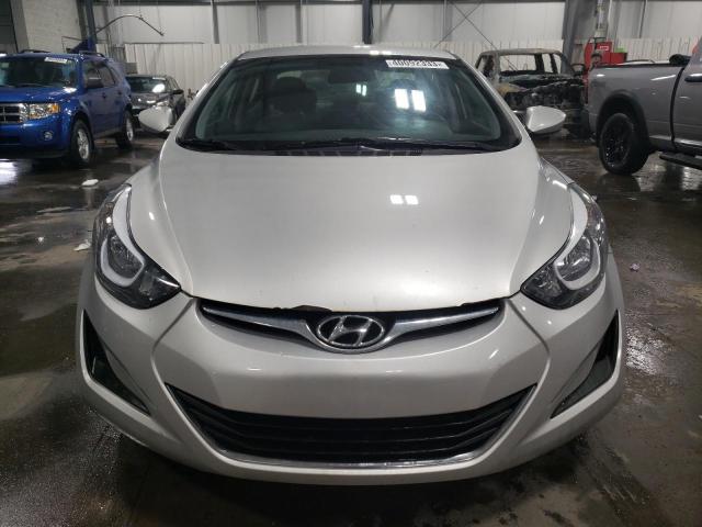 Photo 4 VIN: 5NPDH4AE9FH641607 - HYUNDAI ELANTRA SE 