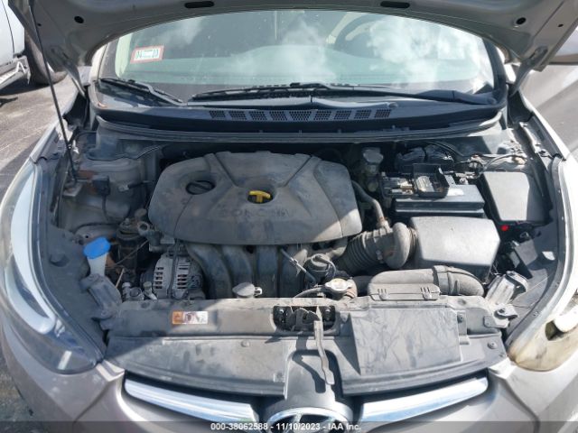 Photo 9 VIN: 5NPDH4AE9FH644135 - HYUNDAI ELANTRA 