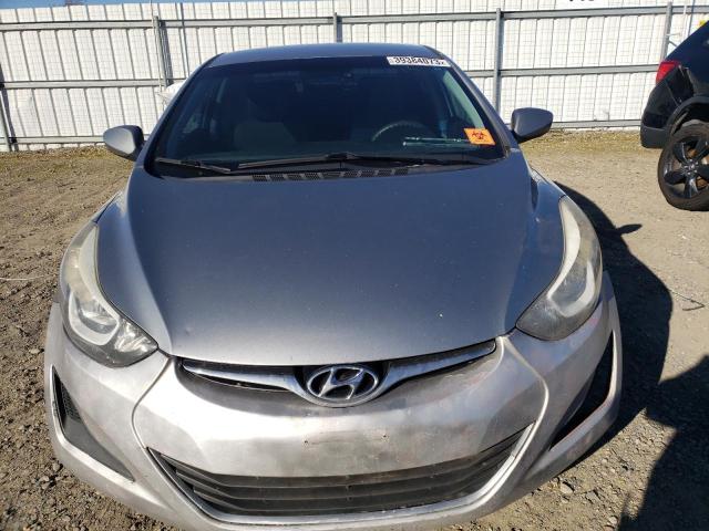 Photo 4 VIN: 5NPDH4AE9FH647973 - HYUNDAI ELANTRA SE 