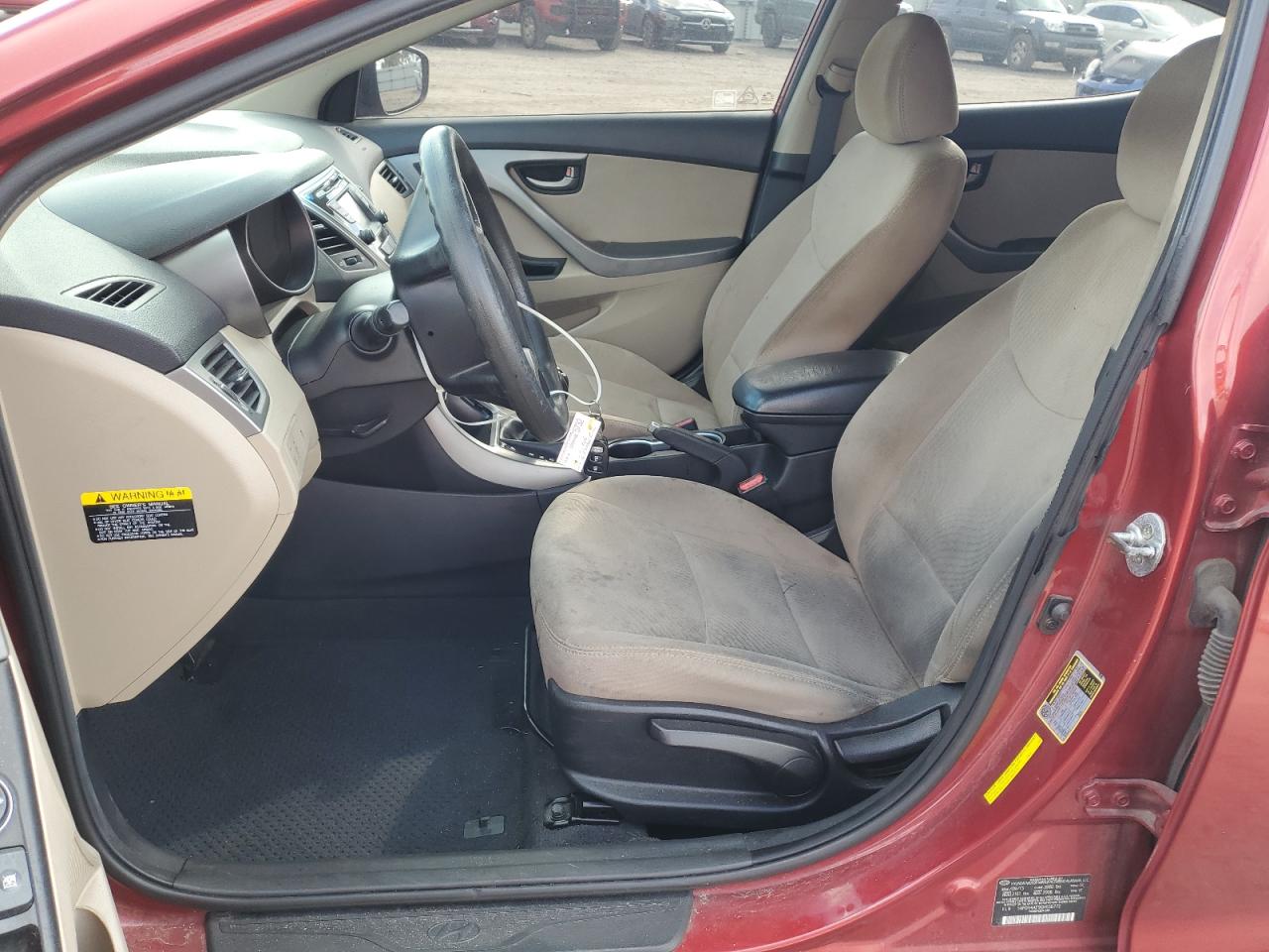 Photo 6 VIN: 5NPDH4AE9GH656772 - HYUNDAI ELANTRA 