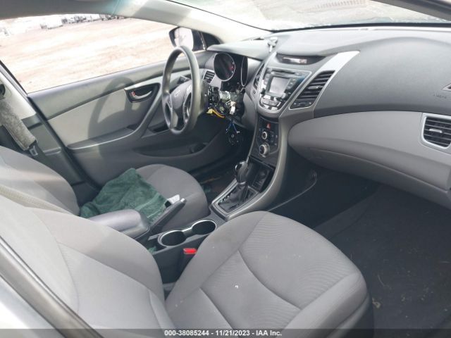 Photo 4 VIN: 5NPDH4AE9GH658442 - HYUNDAI ELANTRA 