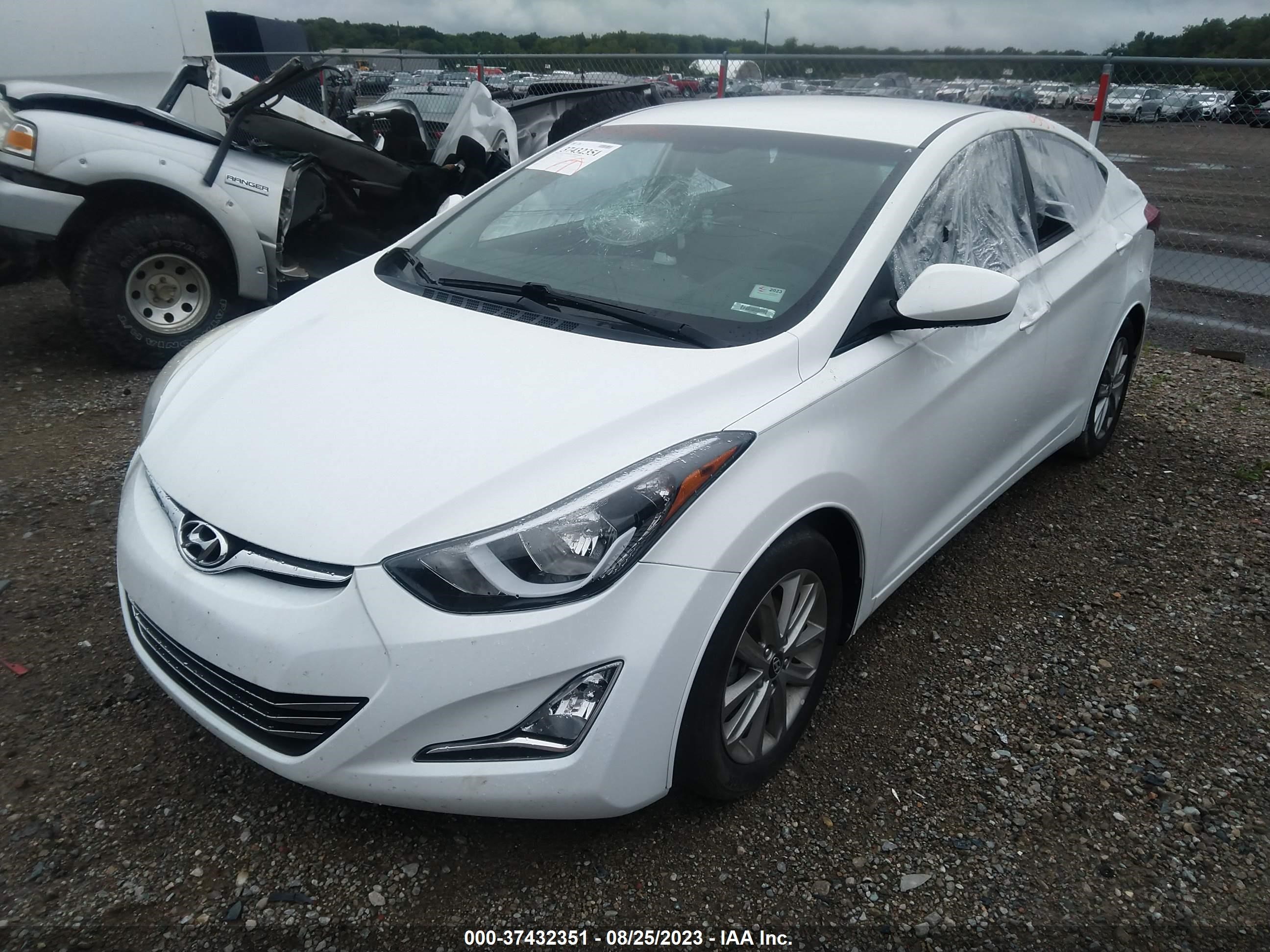 Photo 1 VIN: 5NPDH4AE9GH661180 - HYUNDAI ELANTRA 