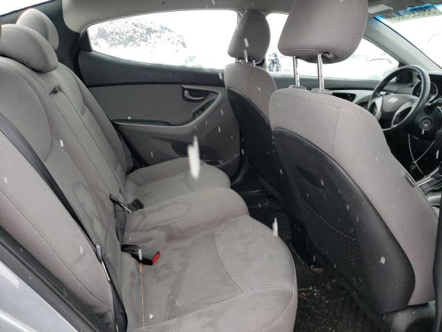 Photo 9 VIN: 5NPDH4AE9GH663950 - HYUNDAI ELANTRA SE 