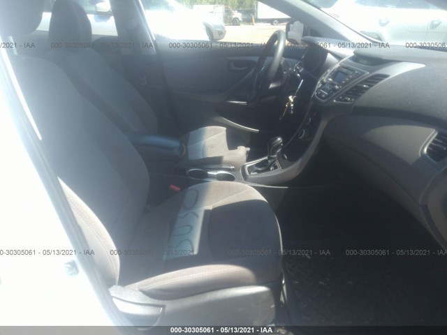 Photo 4 VIN: 5NPDH4AE9GH665066 - HYUNDAI ELANTRA 