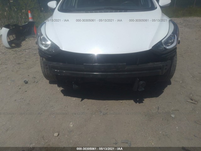 Photo 5 VIN: 5NPDH4AE9GH665066 - HYUNDAI ELANTRA 