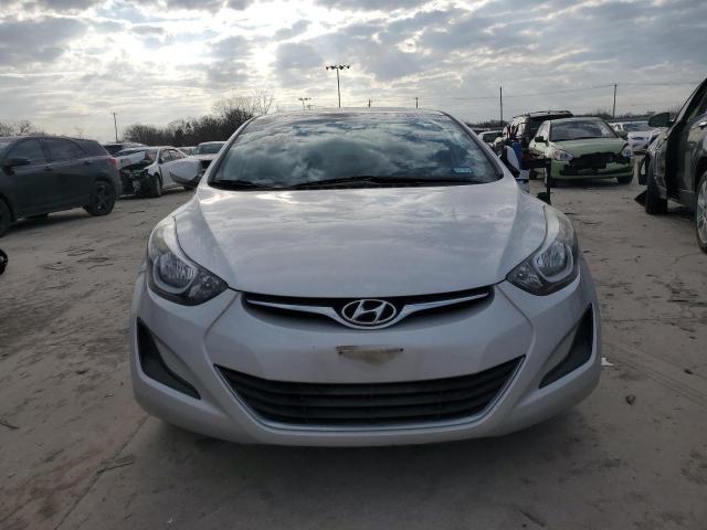 Photo 4 VIN: 5NPDH4AE9GH672356 - HYUNDAI ELANTRA SE 