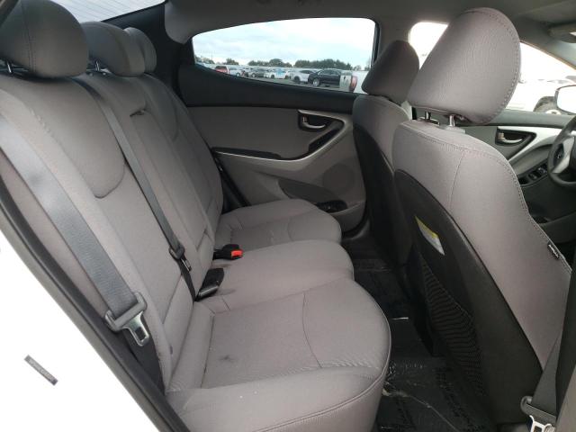 Photo 9 VIN: 5NPDH4AE9GH685043 - HYUNDAI ELANTRA SE 