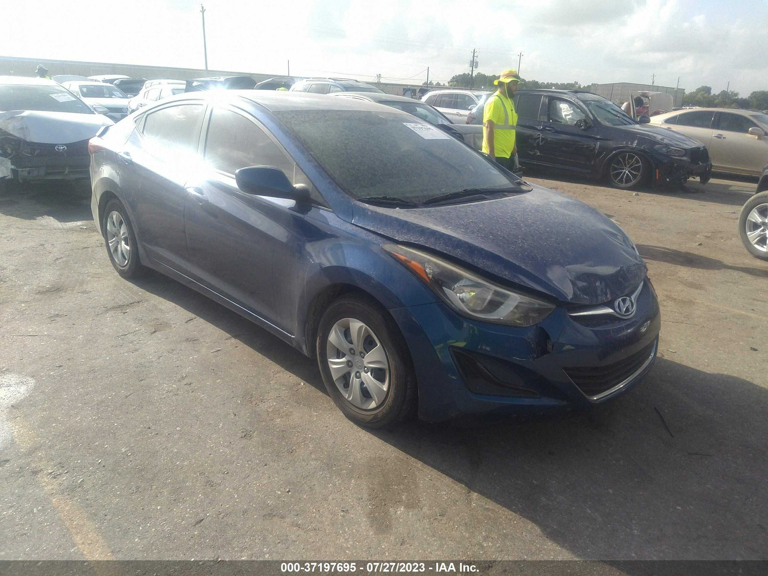 Photo 0 VIN: 5NPDH4AE9GH687410 - HYUNDAI ELANTRA 