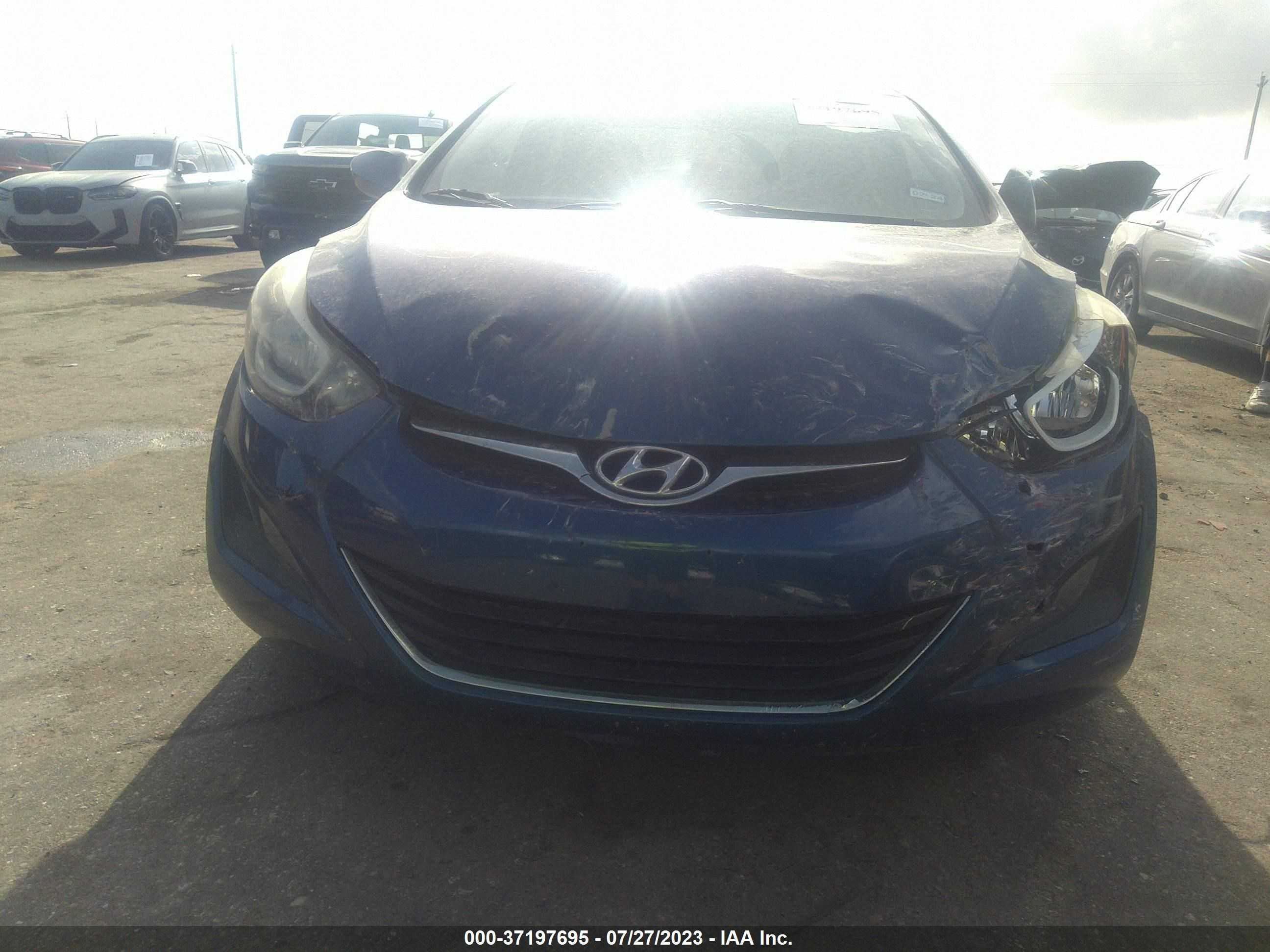 Photo 5 VIN: 5NPDH4AE9GH687410 - HYUNDAI ELANTRA 