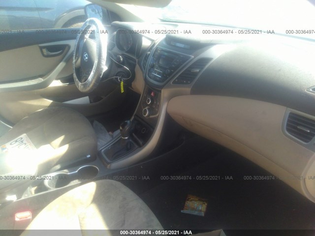 Photo 4 VIN: 5NPDH4AE9GH699217 - HYUNDAI ELANTRA 