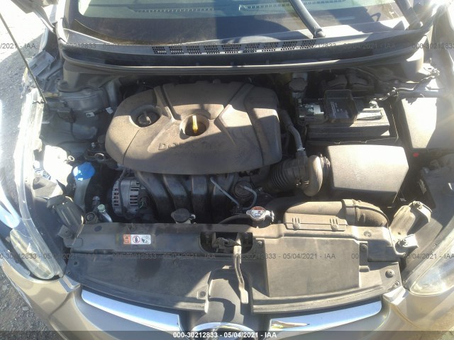 Photo 9 VIN: 5NPDH4AE9GH700074 - HYUNDAI ELANTRA 