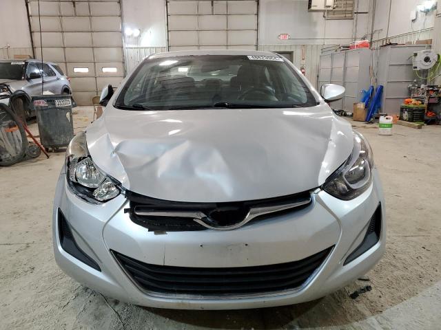 Photo 4 VIN: 5NPDH4AE9GH700821 - HYUNDAI ELANTRA 