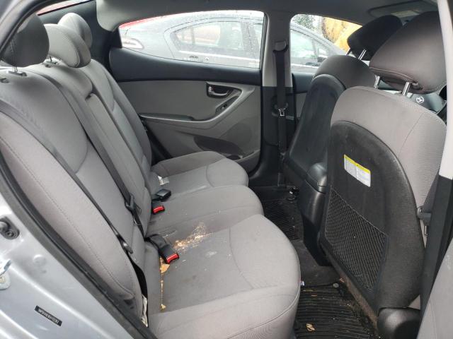 Photo 9 VIN: 5NPDH4AE9GH702262 - HYUNDAI ELANTRA 