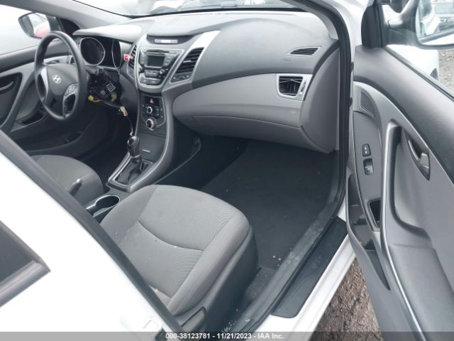 Photo 4 VIN: 5NPDH4AE9GH708336 - HYUNDAI ELANTRA 