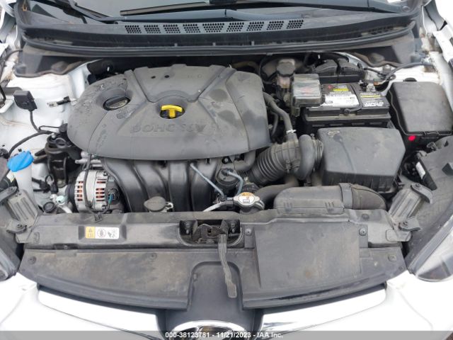 Photo 9 VIN: 5NPDH4AE9GH708336 - HYUNDAI ELANTRA 