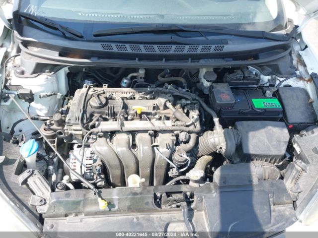 Photo 9 VIN: 5NPDH4AE9GH712919 - HYUNDAI ELANTRA 