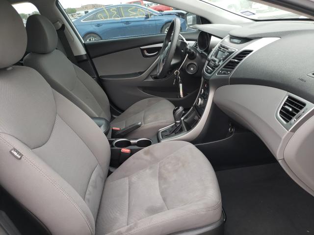 Photo 4 VIN: 5NPDH4AE9GH716467 - HYUNDAI ELANTRA SE 