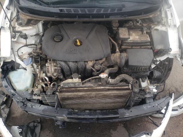 Photo 6 VIN: 5NPDH4AE9GH716632 - HYUNDAI ELANTRA SE 