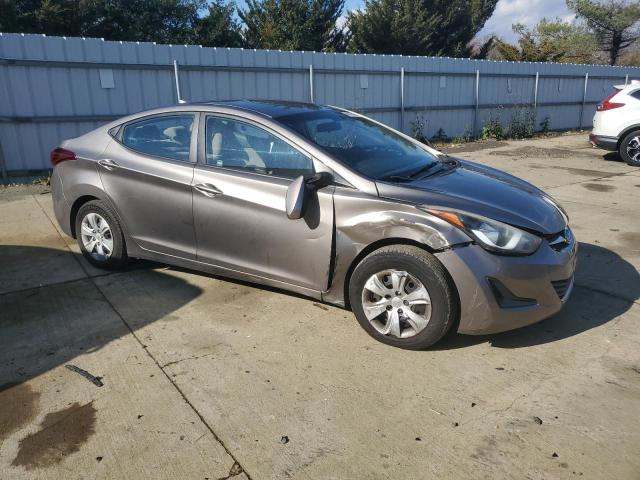 Photo 3 VIN: 5NPDH4AE9GH716713 - HYUNDAI ELANTRA 