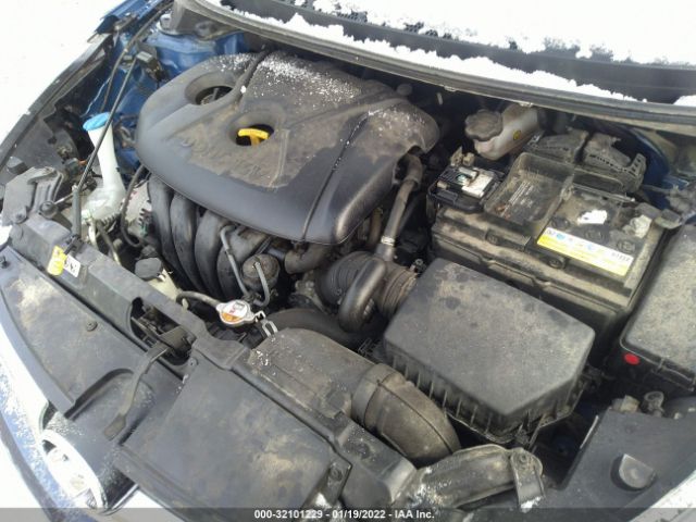 Photo 9 VIN: 5NPDH4AE9GH717621 - HYUNDAI ELANTRA 