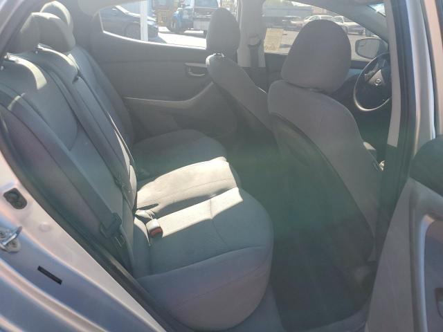 Photo 9 VIN: 5NPDH4AE9GH722432 - HYUNDAI ELANTRA SE 