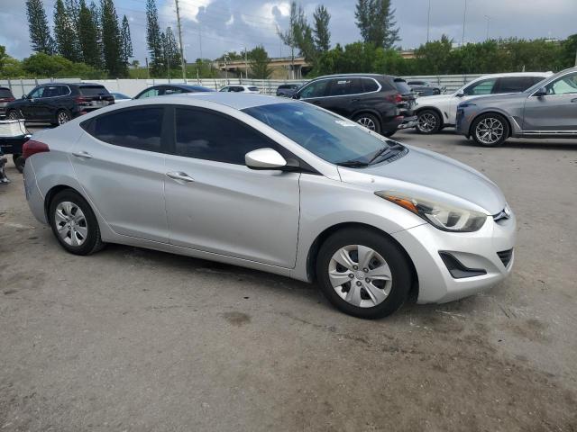 Photo 3 VIN: 5NPDH4AE9GH725492 - HYUNDAI ELANTRA SE 