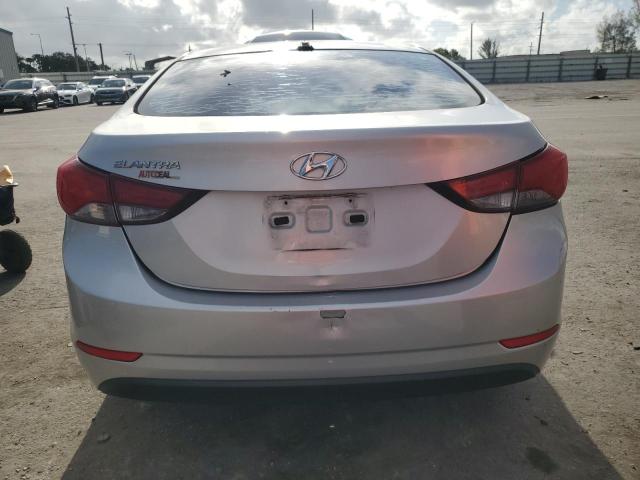 Photo 5 VIN: 5NPDH4AE9GH725492 - HYUNDAI ELANTRA SE 