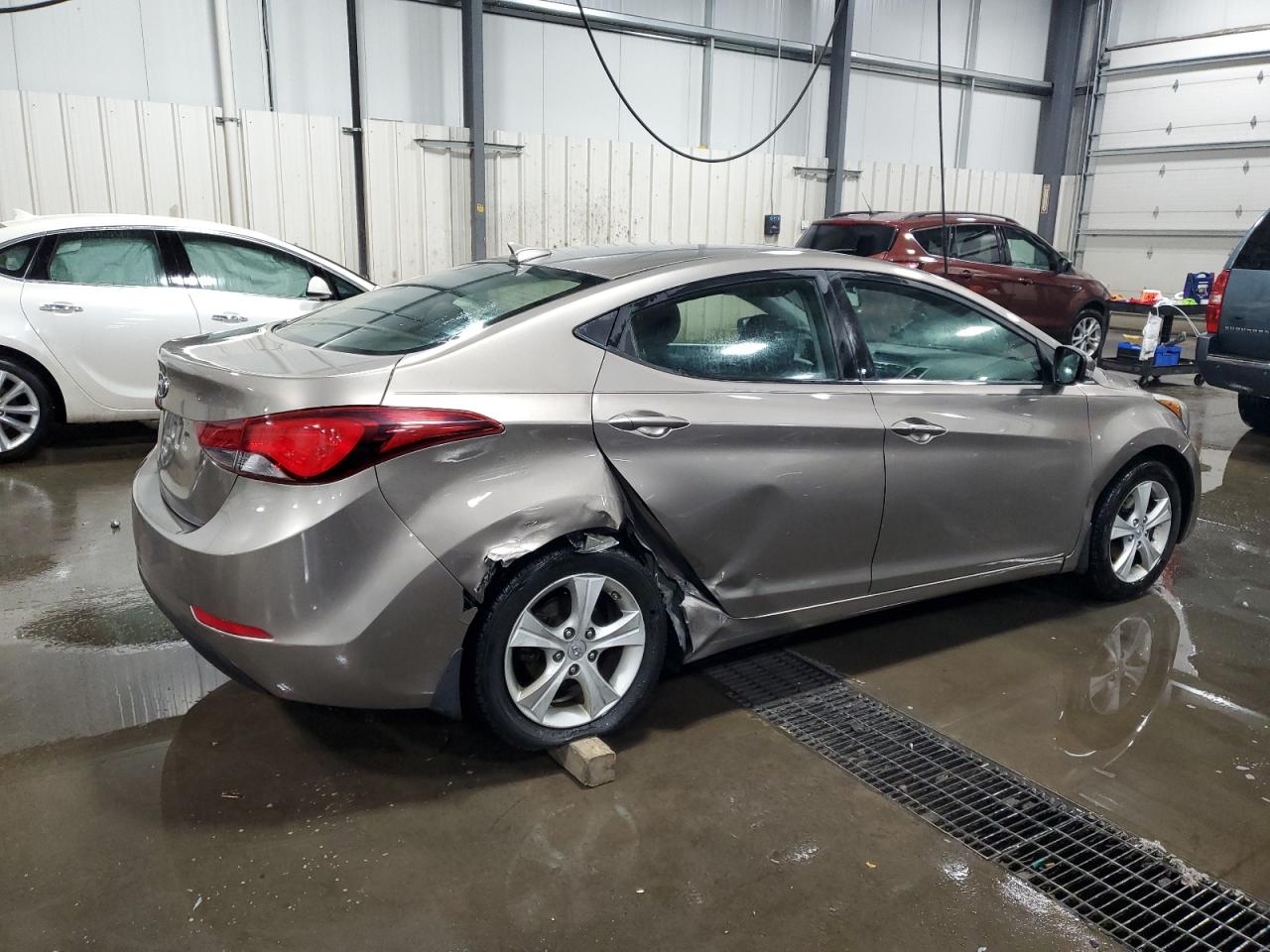 Photo 2 VIN: 5NPDH4AE9GH733950 - HYUNDAI ELANTRA 