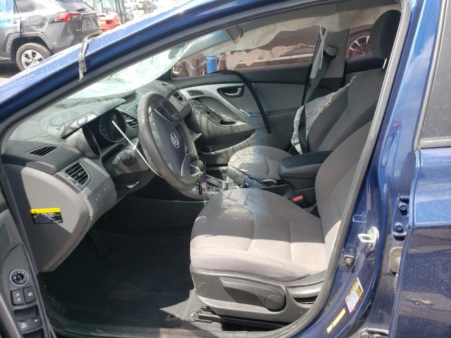 Photo 4 VIN: 5NPDH4AE9GH736010 - HYUNDAI ELANTRA SE 