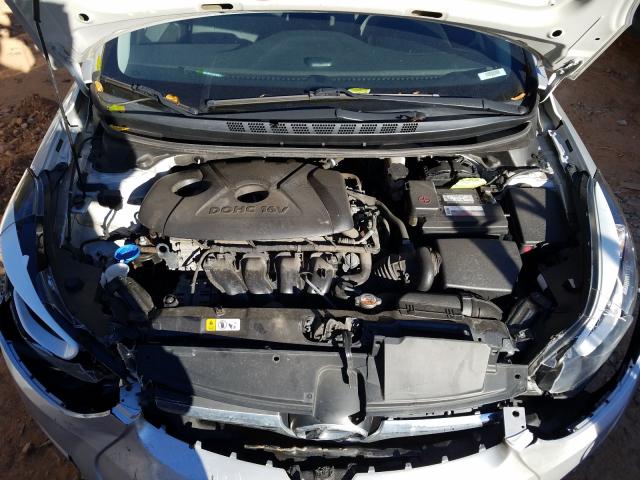 Photo 6 VIN: 5NPDH4AE9GH736301 - HYUNDAI ELANTRA SE 