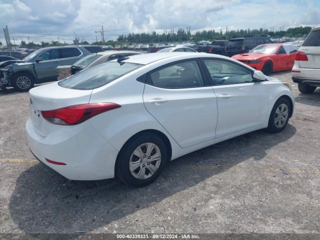 Photo 3 VIN: 5NPDH4AE9GH753258 - HYUNDAI ELANTRA 