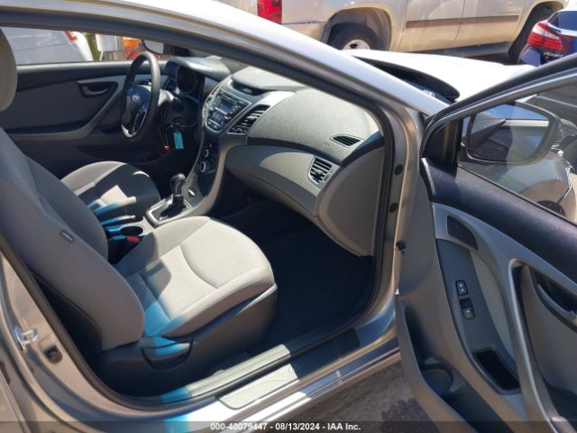 Photo 4 VIN: 5NPDH4AE9GH758024 - HYUNDAI ELANTRA 