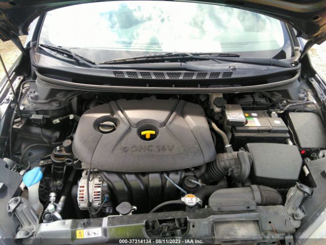 Photo 9 VIN: 5NPDH4AE9GH758959 - HYUNDAI ELANTRA 