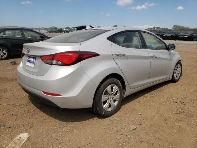 Photo 3 VIN: 5NPDH4AE9GH758993 - HYUNDAI ELANTRA SE 