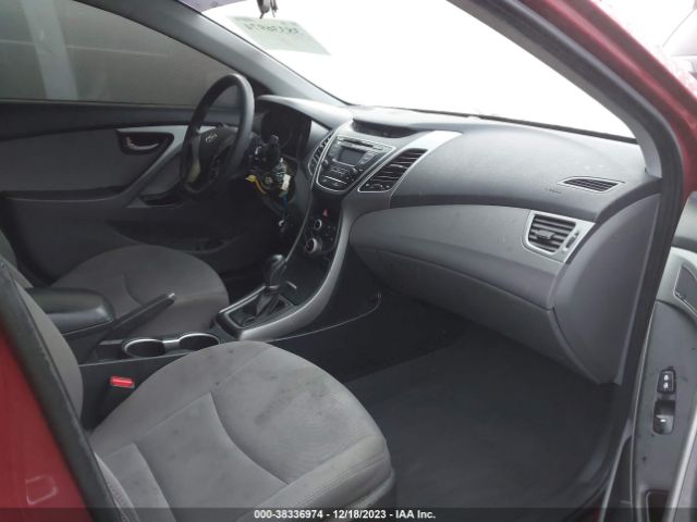 Photo 4 VIN: 5NPDH4AE9GH759982 - HYUNDAI ELANTRA 