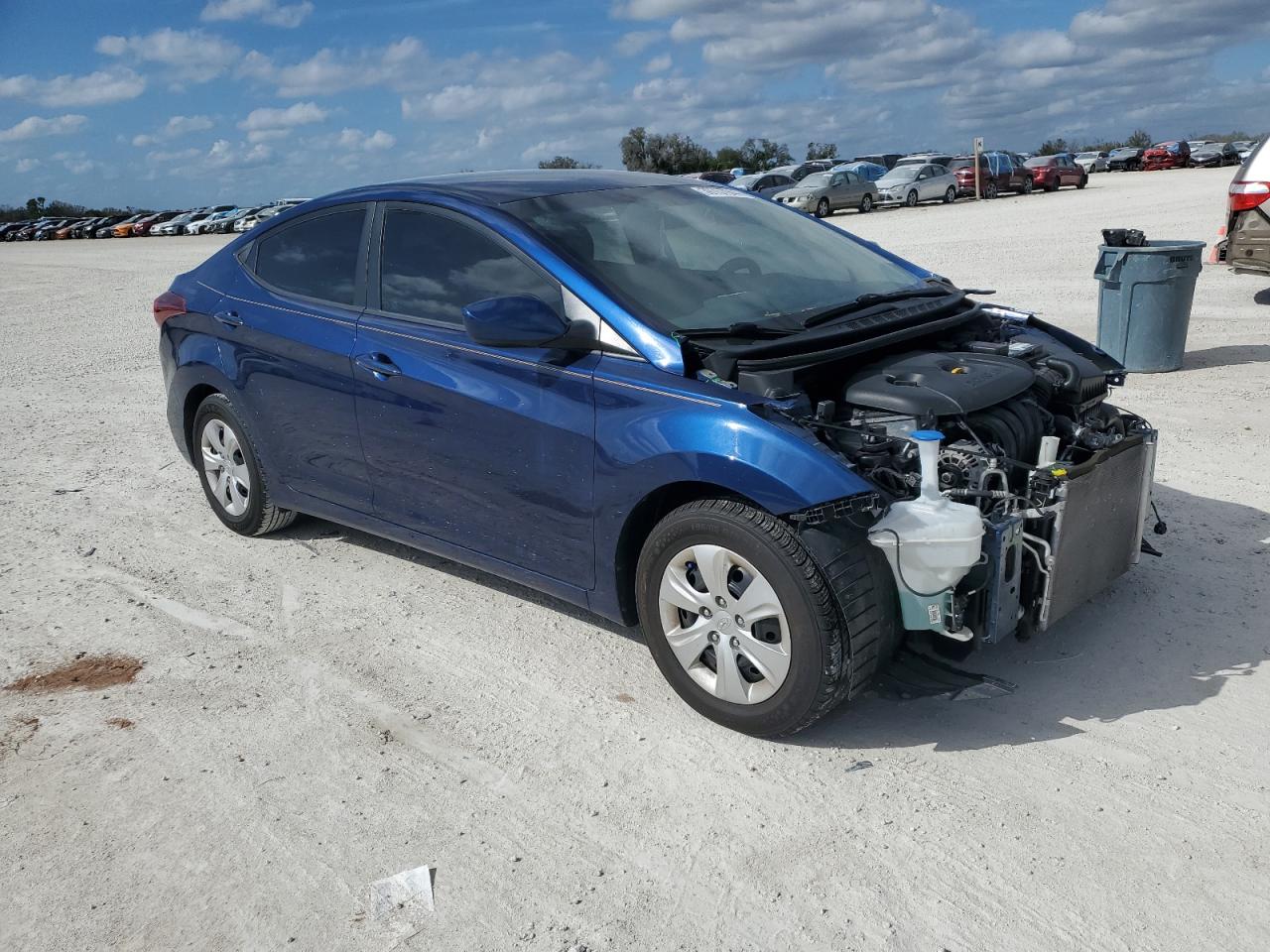 Photo 3 VIN: 5NPDH4AE9GH769654 - HYUNDAI ELANTRA 