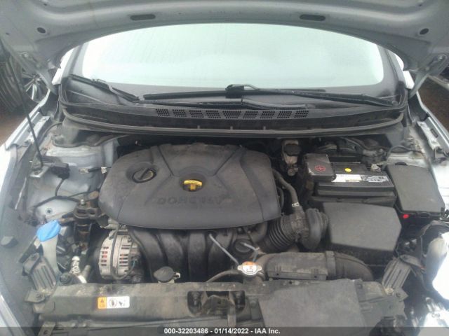 Photo 9 VIN: 5NPDH4AE9GH775552 - HYUNDAI ELANTRA 