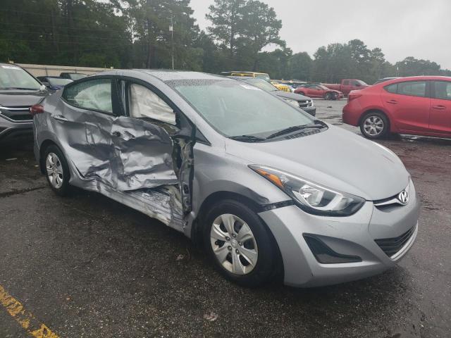 Photo 3 VIN: 5NPDH4AE9GH784171 - HYUNDAI ELANTRA SE 