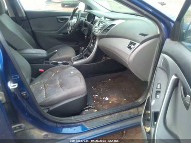 Photo 4 VIN: 5NPDH4AE9GH786910 - HYUNDAI ELANTRA 