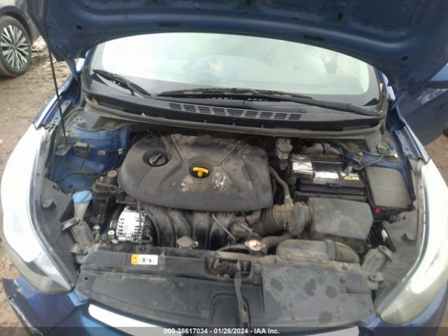 Photo 9 VIN: 5NPDH4AE9GH786910 - HYUNDAI ELANTRA 