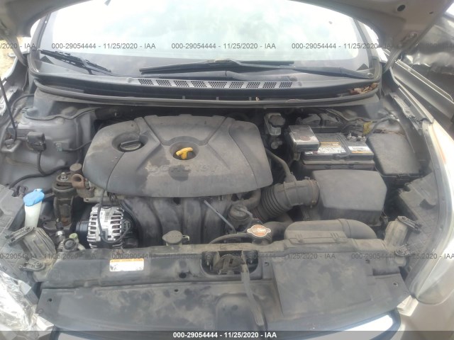 Photo 9 VIN: 5NPDH4AEXBH017003 - HYUNDAI ELANTRA 