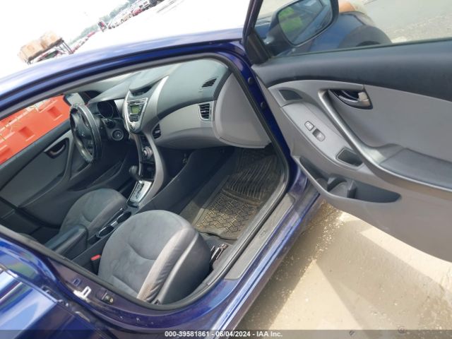 Photo 4 VIN: 5NPDH4AEXBH030124 - HYUNDAI ELANTRA 